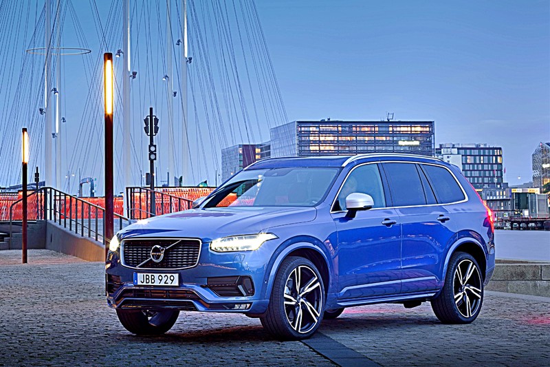 「選車東西軍」之《Lexus RX》或《Volvo XC90》? 價差1萬元,你選哪一款? 「選車東西軍」之《Lexus RX》或《Volvo XC90》? 價差1萬元,你選哪一款?