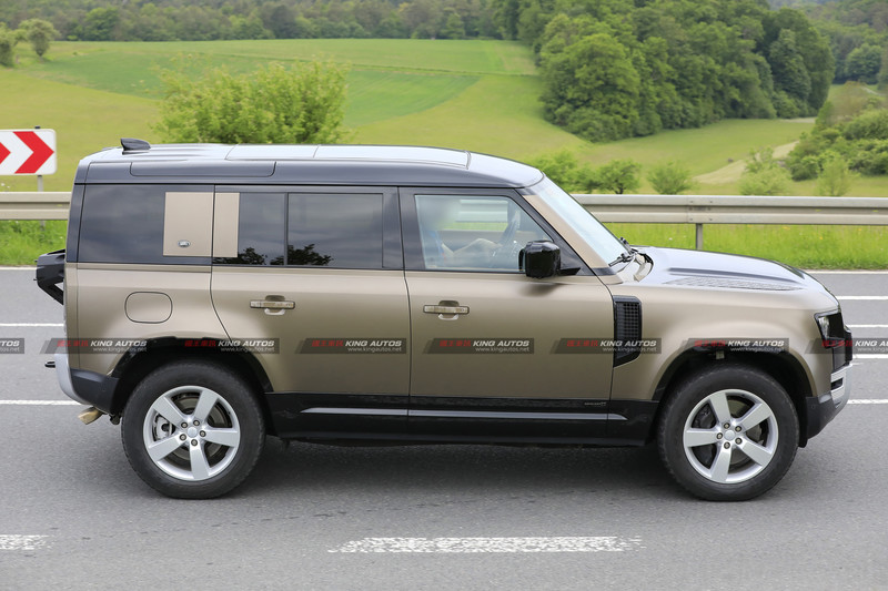 改用BMW V8引擎?新世代《Land Rover Defender》V8車型首度現身 改用BMW V8引擎?新世代《Land Rover Defender》V8車型首度現身