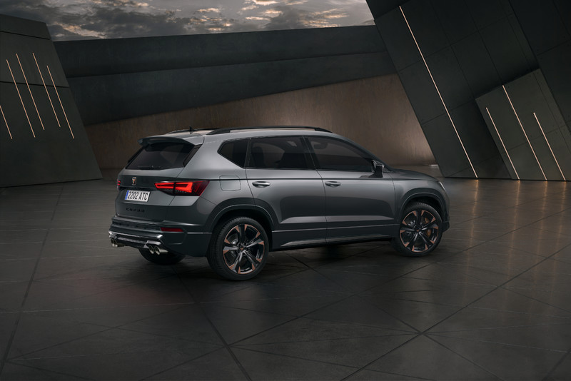 《Škoda Karoq》西班牙熱血兄弟《Cupra Ateca》小改不只變帥還更會跑 《Škoda Karoq》西班牙熱血兄弟《Cupra Ateca》小改不只變帥還更會跑