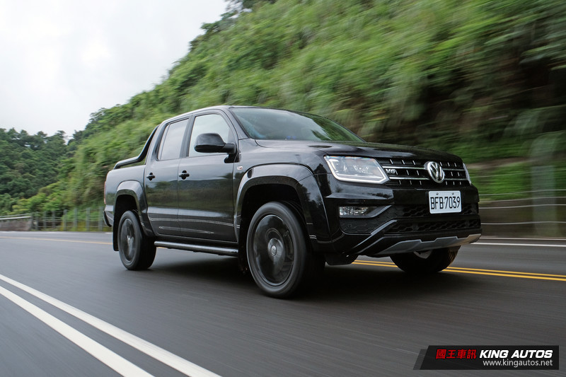 《Volkswagen Amarok V6 Black Edition》試駕︱讓男人味噴發的黑潮皮卡 《Volkswagen Amarok V6 Black Edition》試駕︱讓男人味噴發的黑潮皮卡