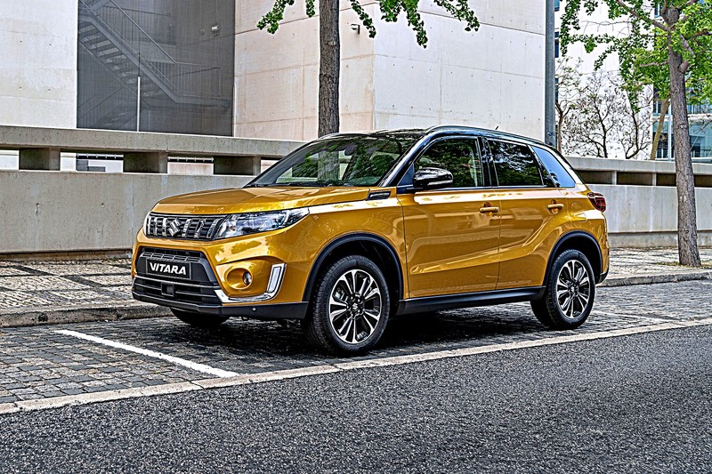 「選車東西軍」之《Skoda Kamiq》或《Suzuki Vitara》? 進口跨界小休旅、價差9千元、你選哪一款? 「選車東西軍」之《Skoda Kamiq》或《Suzuki Vitara》? 進口跨界小休旅、價差9千元、你選哪一款?