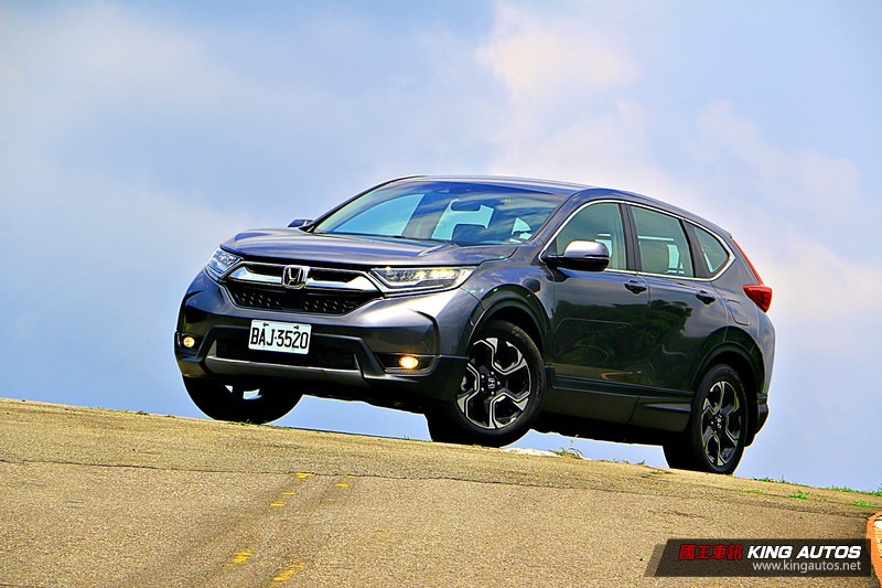 百萬中型休旅主流戰場! PART.4 總結篇 《Ford Kuga EcoBoost 180 旗艦型》 vs. 《Toyota R 百萬中型休旅主流戰場! PART.4 總結篇 《Ford Kuga EcoBoost 180 旗艦型》 vs. 《Toyota R