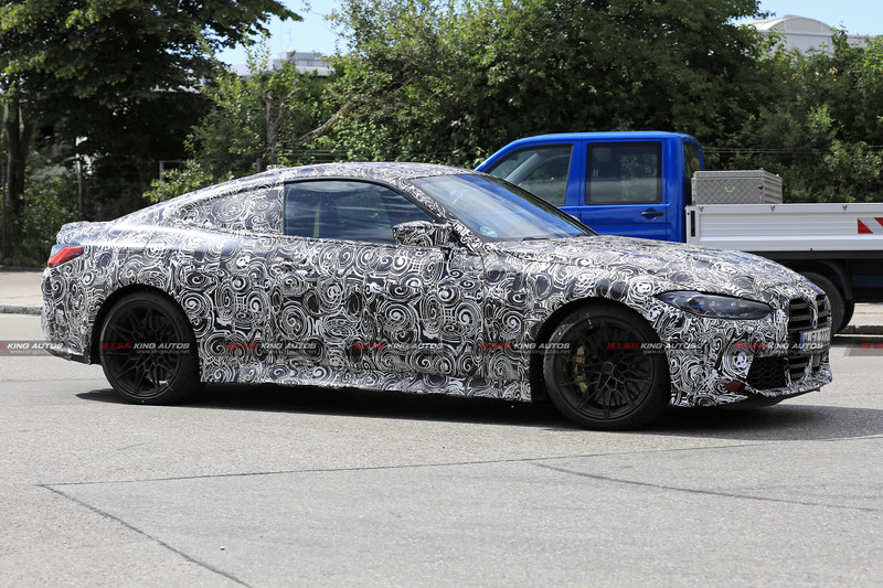 不遮了?新世代《BMW M4》真面目曝光 可選480匹搭手排或510匹加四驅 不遮了?新世代《BMW M4》真面目曝光 可選480匹搭手排或510匹加四驅