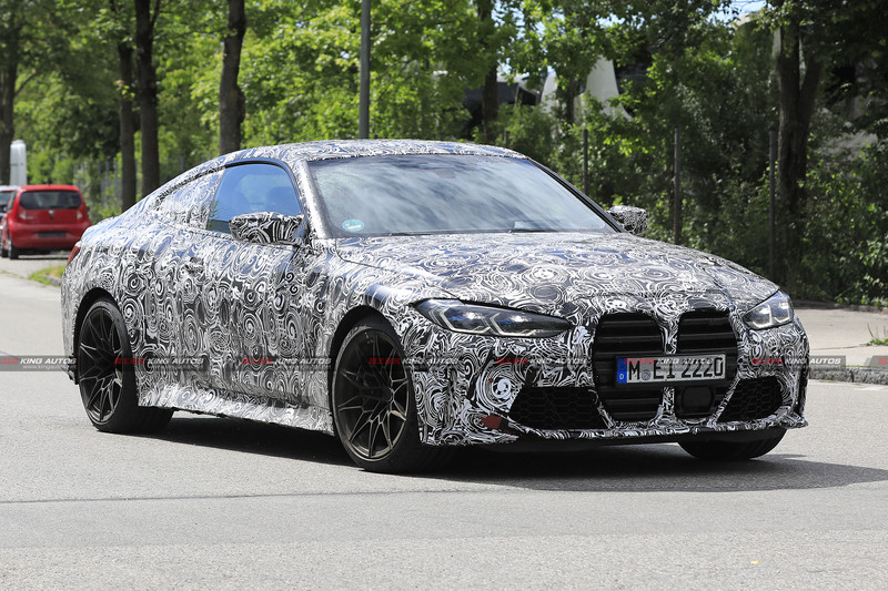 不遮了?新世代《BMW M4》真面目曝光 可選480匹搭手排或510匹加四驅 不遮了?新世代《BMW M4》真面目曝光 可選480匹搭手排或510匹加四驅