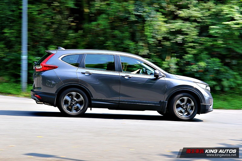 百萬中型休旅主流戰場! PART.3 動力駕馭篇 《Ford Kuga EcoBoost 180 旗艦型》 vs. 《Toyota 百萬中型休旅主流戰場! PART.3 動力駕馭篇 《Ford Kuga EcoBoost 180 旗艦型》 vs. 《Toyota