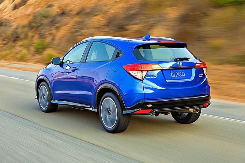 「選車東西軍」之《Nissan Kicks》或《Honda HR-V》? 同屬日系國產跨界小休旅、價差僅8千元,你偏好哪一款? 「選車東西軍」之《Nissan Kicks》或《Honda HR-V》? 同屬日系國產跨界小休旅、價差僅8千元,你偏好哪一款?