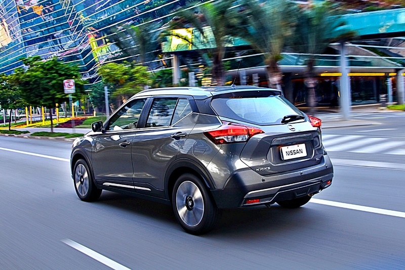 「選車東西軍」之《Nissan Kicks》或《Honda HR-V》? 同屬日系國產跨界小休旅、價差僅8千元,你偏好哪一款? 「選車東西軍」之《Nissan Kicks》或《Honda HR-V》? 同屬日系國產跨界小休旅、價差僅8千元,你偏好哪一款?