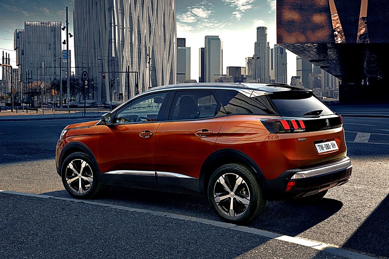 「選車東西軍」之《Lexus UX》或《Peugeot 3008》? 品牌定位、車格大小雖不同,但價差僅1.1萬元,你偏好哪一款? 「選車東西軍」之《Lexus UX》或《Peugeot 3008》? 品牌定位、車格大小雖不同,但價差僅1.1萬元,你偏好哪一款?