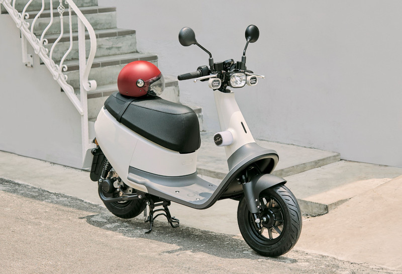 《Gogoro》與無印良品合作推出《VIVA Plus》無印白 同步釋出更新解除競速模式30秒限制 《Gogoro》與無印良品合作推出《VIVA Plus》無印白 同步釋出更新解除競速模式30秒限制