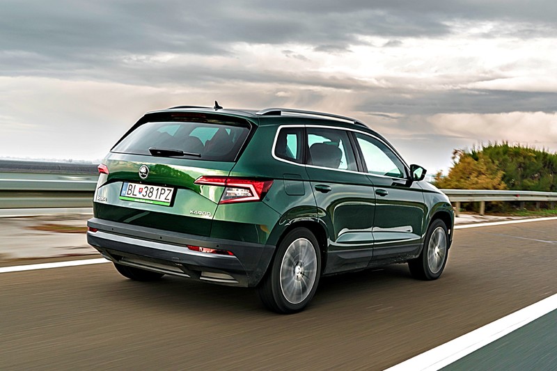 「選車東西軍」之《Skoda Karoq》或《Mazda CX-30》? 歐/日中小型跨界休旅、價差僅1萬元,你偏好哪一款? 「選車東西軍」之《Skoda Karoq》或《Mazda CX-30》? 歐/日中小型跨界休旅、價差僅1萬元,你偏好哪一款?