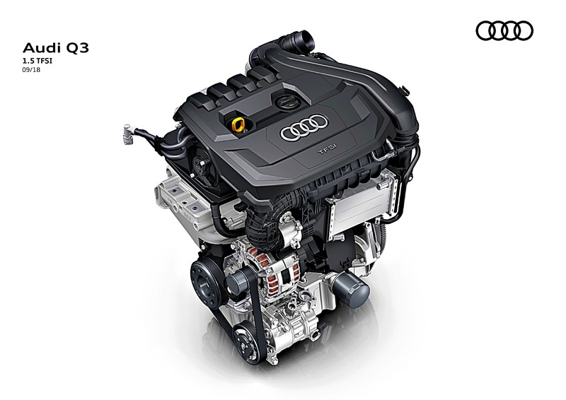 「選車東西軍」之《Audi Q3》或《BMW X1》? 德系中小型跨界休旅、價差5萬元,你中意哪一款? 「選車東西軍」之《Audi Q3》或《BMW X1》? 德系中小型跨界休旅、價差5萬元,你中意哪一款?
