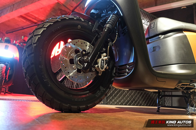 《Gogoro 2 Rumbler》推出ABS版本追加閃霧銅新色 含補助最低入手價66,980元 《Gogoro 2 Rumbler》推出ABS版本追加閃霧銅新色 含補助最低入手價66,980元