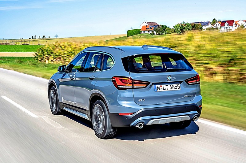 「選車東西軍」之《Audi Q3》或《BMW X1》? 德系中小型跨界休旅、價差5萬元,你中意哪一款? 「選車東西軍」之《Audi Q3》或《BMW X1》? 德系中小型跨界休旅、價差5萬元,你中意哪一款?