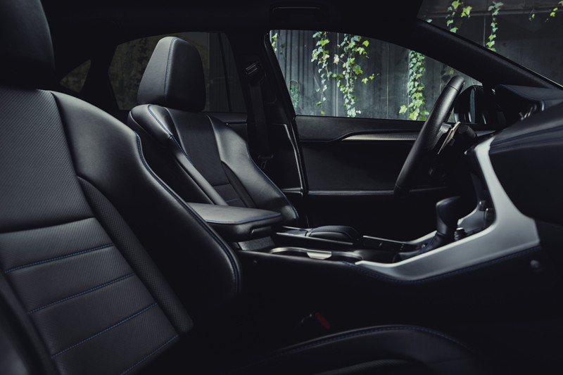 《Lexus NX Hybrid F Sport Black Line》美國限量特仕酷黑上陣