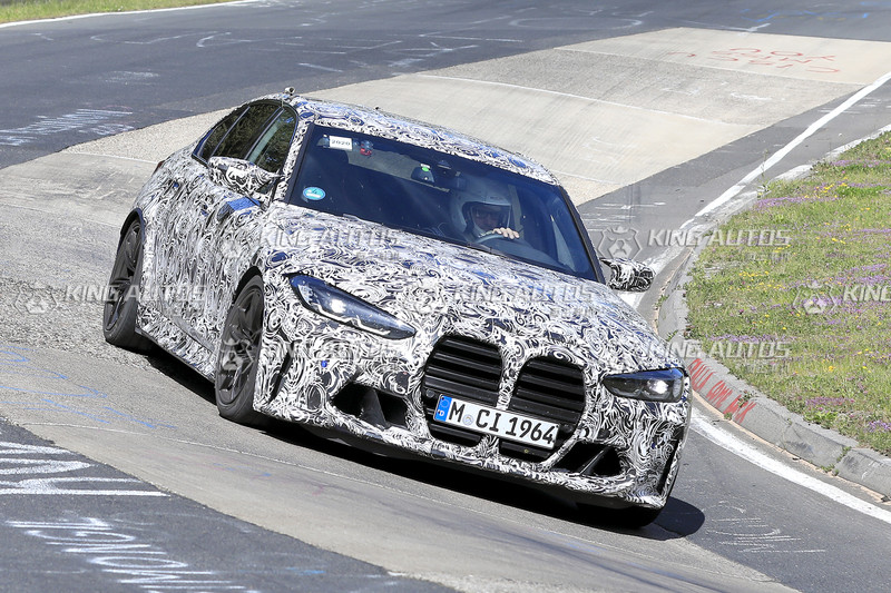 原來下一代《BMW M3》也有大鼻孔 還與《M4 Coupe》同步現身紐柏林賽道 原來下一代《BMW M3》也有大鼻孔 還與《M4 Coupe》同步現身紐柏林賽道