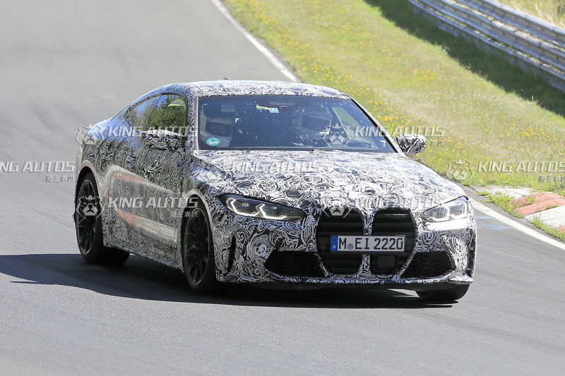 原來下一代《BMW M3》也有大鼻孔 還與《M4 Coupe》同步現身紐柏林賽道 原來下一代《BMW M3》也有大鼻孔 還與《M4 Coupe》同步現身紐柏林賽道