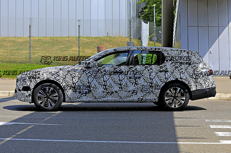 《Mercedes-Benz New C-Class Estate》 一樣是全新大改款的房車版間諜照嗎? NO!這是實用性更棒的旅 《Mercedes-Benz New C-Class Estate》 一樣是全新大改款的房車版間諜照嗎? NO!這是實用性更棒的旅