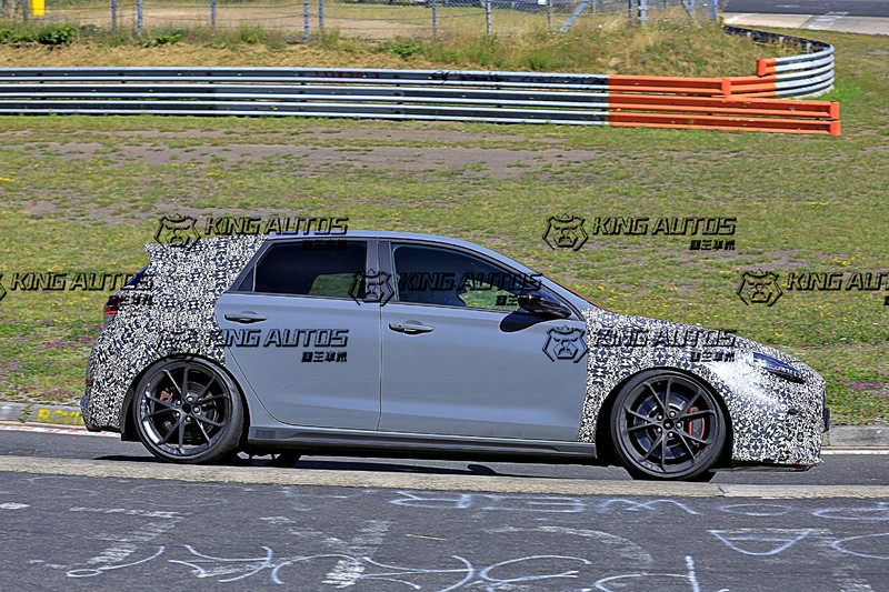 《Hyundai i30 N》 性能鋼砲小改款間諜照現身!換搭雙離合器自手排更有望引進國內! 《Hyundai i30 N》 性能鋼砲小改款間諜照現身!換搭雙離合器自手排更有望引進國內!