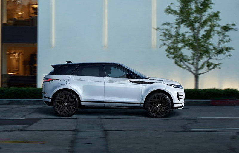 台灣限定版《Range Rover Evoque》268萬起限量導入 升級黑色外觀套件、全景電動天窗等配備 台灣限定版《Range Rover Evoque》268萬起限量導入 升級黑色外觀套件、全景電動天窗等配備