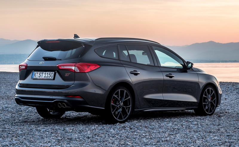 《Ford Focus ST Wagon》正式售價公布 維持142.8萬元、接單已經超過250輛 《Ford Focus ST Wagon》正式售價公布 維持142.8萬元、接單已經超過250輛