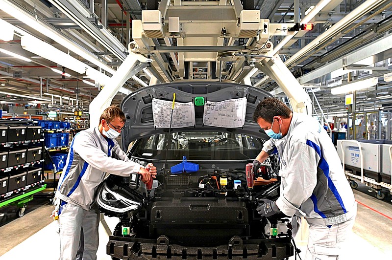 《Volkswagen》兩大廠區轉型為電動車工廠! 再次向環保綠能邁進一大步! 《Volkswagen》兩大廠區轉型為電動車工廠! 再次向環保綠能邁進一大步!