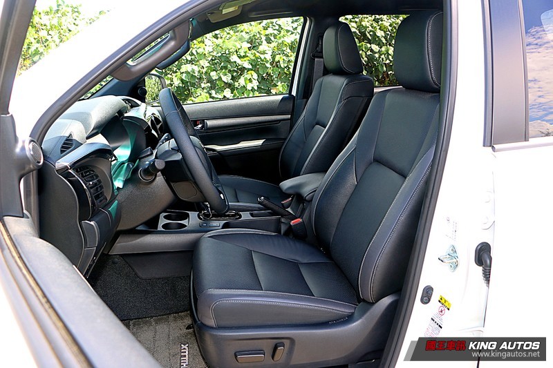 《Toyota Hilux》 小改款試駕︱ 這樣改、才對味! 《Toyota Hilux》 小改款試駕︱ 這樣改、才對味!