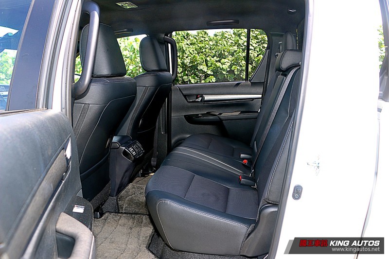 《Toyota Hilux》 小改款試駕︱ 這樣改、才對味! 《Toyota Hilux》 小改款試駕︱ 這樣改、才對味!