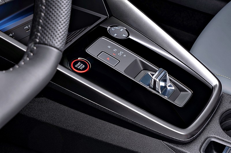 《Audi S3 Sportback / Sedan》 310匹馬力性能二哥現身! 零百加速僅需4.8秒! 《Audi S3 Sportback / Sedan》 310匹馬力性能二哥現身! 零百加速僅需4.8秒!