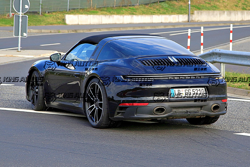 《Porsche 911 GTS Targa》低度偽裝捕獲！ 全球首演日期應該也接近了！