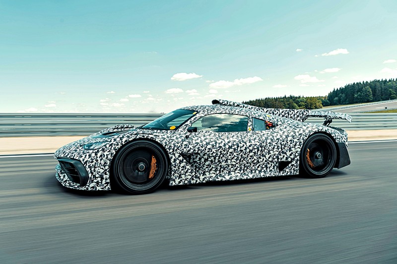 《Mercedes-AMG Project ONE》 合法街道版F1開始賽道測試! 全球限量275台早已預訂額滿! 預定2021正 《Mercedes-AMG Project ONE》 合法街道版F1開始賽道測試! 全球限量275台早已預訂額滿! 預定2021正