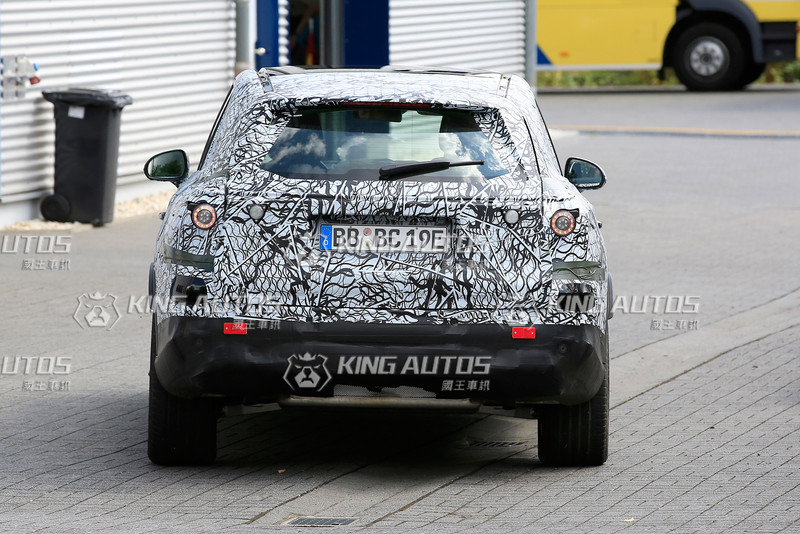 新世代《Mercedes-Benz GLC》上路測試 尺碼放大後你想要七人座嗎? 新世代《Mercedes-Benz GLC》上路測試 尺碼放大後你想要七人座嗎?