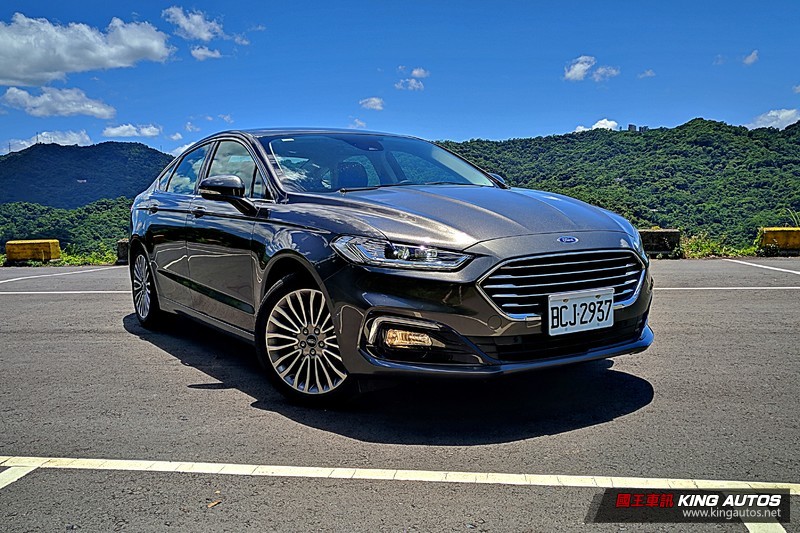 《Ford Mondeo EcoBoost 240 珍藏型》試駕︱ 愈發少見的運動房車魅力! 《Ford Mondeo EcoBoost 240 珍藏型》試駕︱ 愈發少見的運動房車魅力!