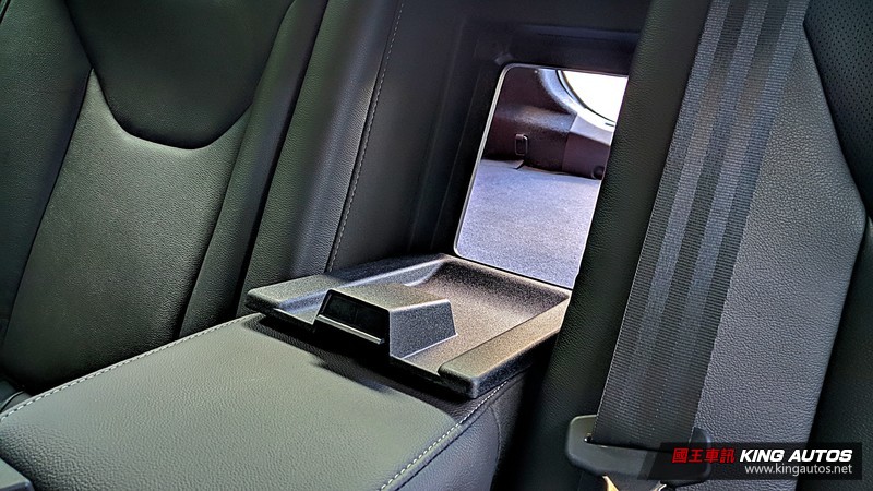 《Ford Mondeo EcoBoost 240 珍藏型》試駕︱ 愈發少見的運動房車魅力! 《Ford Mondeo EcoBoost 240 珍藏型》試駕︱ 愈發少見的運動房車魅力!
