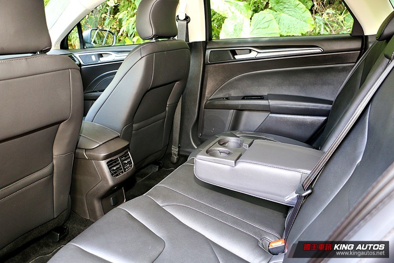 《Ford Mondeo EcoBoost 240 珍藏型》試駕︱ 愈發少見的運動房車魅力! 《Ford Mondeo EcoBoost 240 珍藏型》試駕︱ 愈發少見的運動房車魅力!