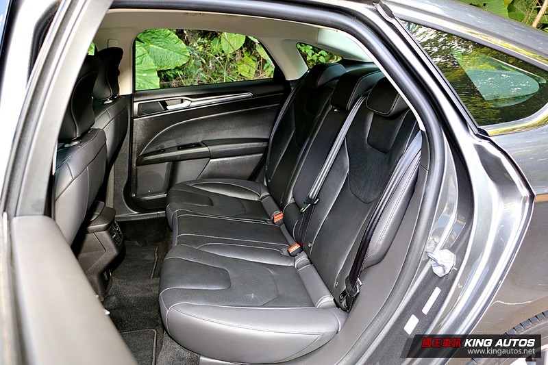 《Ford Mondeo EcoBoost 240 珍藏型》試駕︱ 愈發少見的運動房車魅力! 《Ford Mondeo EcoBoost 240 珍藏型》試駕︱ 愈發少見的運動房車魅力!