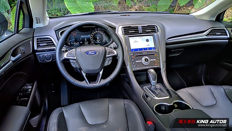 《Ford Mondeo EcoBoost 240 珍藏型》試駕︱ 愈發少見的運動房車魅力! 《Ford Mondeo EcoBoost 240 珍藏型》試駕︱ 愈發少見的運動房車魅力!