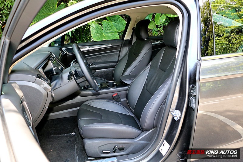 《Ford Mondeo EcoBoost 240 珍藏型》試駕︱ 愈發少見的運動房車魅力! 《Ford Mondeo EcoBoost 240 珍藏型》試駕︱ 愈發少見的運動房車魅力!