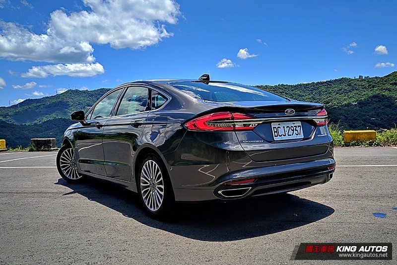 《Ford Mondeo EcoBoost 240 珍藏型》試駕︱ 愈發少見的運動房車魅力! 《Ford Mondeo EcoBoost 240 珍藏型》試駕︱ 愈發少見的運動房車魅力!