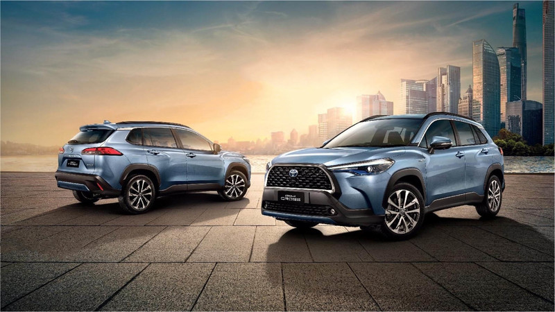 《Toyota Corolla Cross 1.8》vs《Honda HR-V 1.8》價格重疊、配備決勝 《Toyota Corolla Cross 1.8》vs《Honda HR-V 1.8》價格重疊、配備決勝