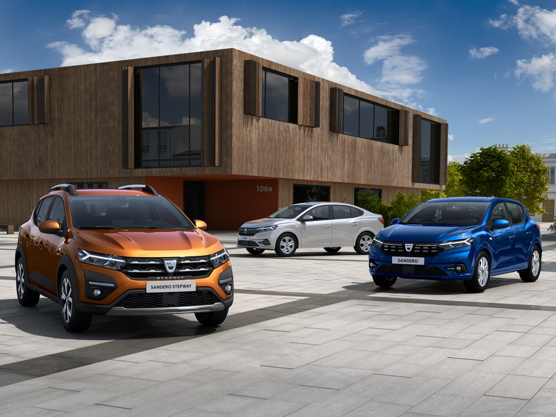 新世代《Dacia》人氣家族首演倒數 平價品牌其實比你想得還要帥 新世代《Dacia》人氣家族首演倒數 平價品牌其實比你想得還要帥
