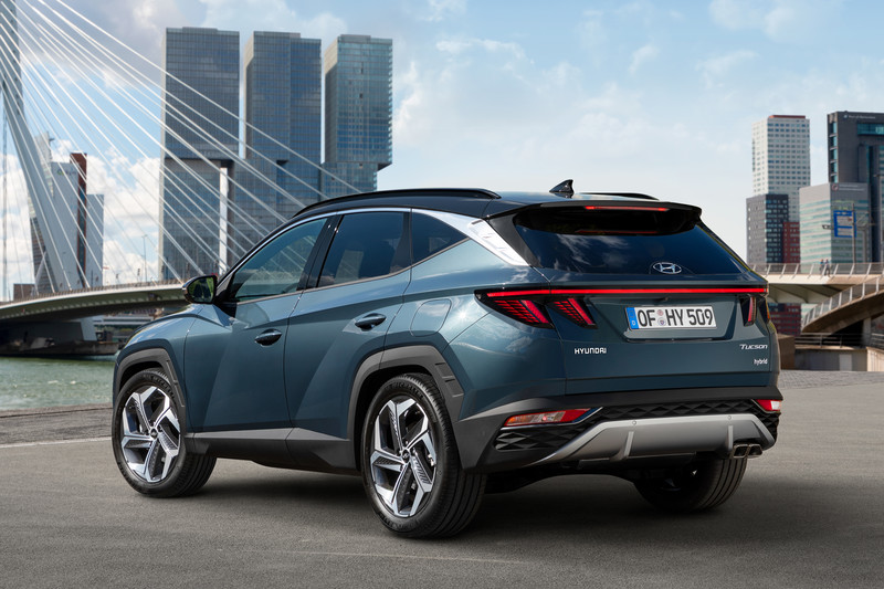 這次走得很前面 全新第4代《Hyundai Tucson》首搭1.6渦輪油電動力驚豔登場 這次走得很前面 全新第4代《Hyundai Tucson》首搭1.6渦輪油電動力驚豔登場