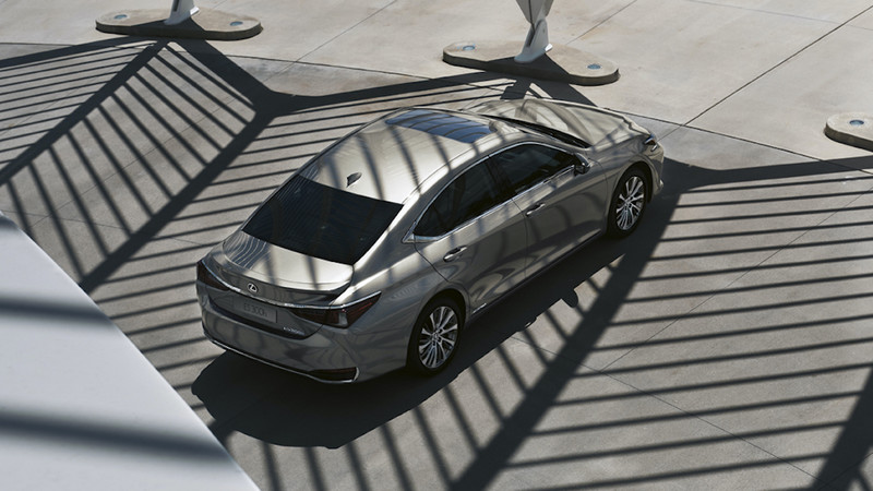 加料更划算《Lexus ES 300h Premium Edition》英國市場增添超值新成員 加料更划算《Lexus ES 300h Premium Edition》英國市場增添超值新成員