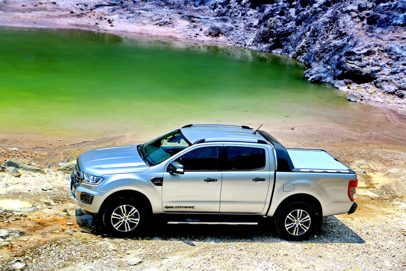 《Ford Ranger 德州騎兵版》隔音好、配備佳|衝著《海力士Hilux》而來!同場加映《職人版》 《Ford Ranger 德州騎兵版》隔音好、配備佳|衝著《海力士Hilux》而來!同場加映《職人版》