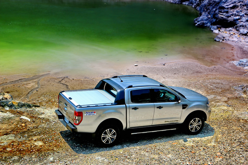 《Ford Ranger 德州騎兵版》隔音好、配備佳|衝著《海力士Hilux》而來!同場加映《職人版》 《Ford Ranger 德州騎兵版》隔音好、配備佳|衝著《海力士Hilux》而來!同場加映《職人版》
