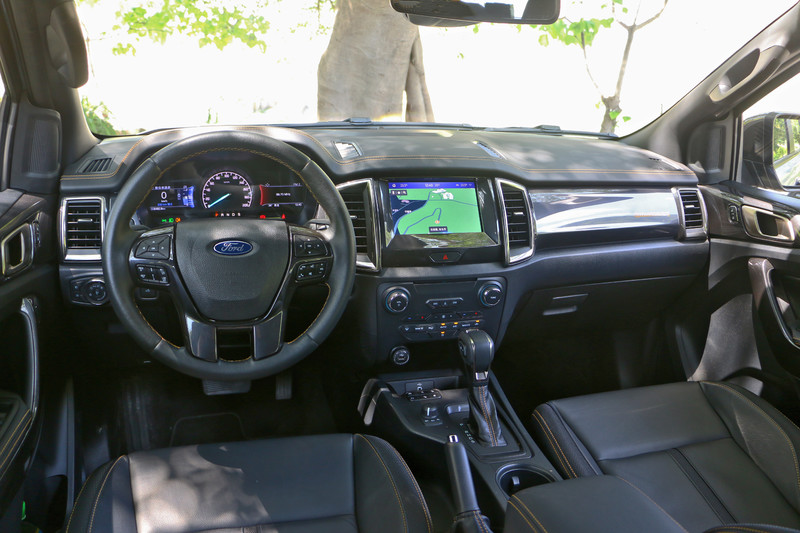 《Ford Ranger 德州騎兵版》隔音好、配備佳|衝著《海力士Hilux》而來!同場加映《職人版》 《Ford Ranger 德州騎兵版》隔音好、配備佳|衝著《海力士Hilux》而來!同場加映《職人版》