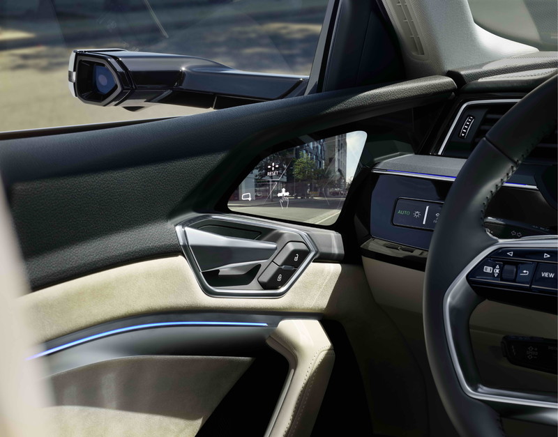 《Audi》公布電動休旅e-tron系列售價 最低289萬起 再享免費升級禮遇! 《Audi》公布電動休旅e-tron系列售價 最低289萬起 再享免費升級禮遇!