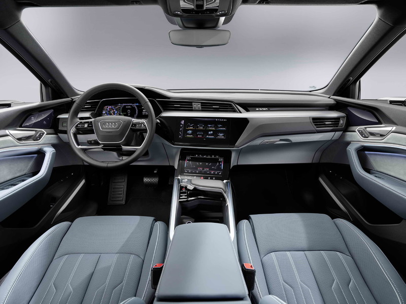《Audi》公布電動休旅e-tron系列售價 最低289萬起 再享免費升級禮遇! 《Audi》公布電動休旅e-tron系列售價 最低289萬起 再享免費升級禮遇!