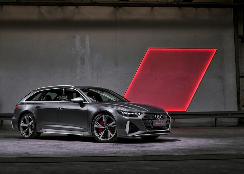 《Audi》RS性能大軍售價公開!RS Q3 Sportback首次登台349萬 《Audi》RS性能大軍售價公開!RS Q3 Sportback首次登台349萬