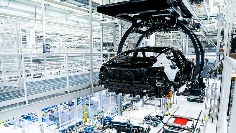 Tesla競爭對手來勢洶洶！奧迪首款電動跑車《Audi e-tron GT》年底亮相