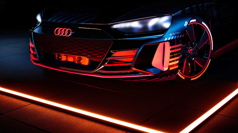 Tesla競爭對手來勢洶洶！奧迪首款電動跑車《Audi e-tron GT》年底亮相